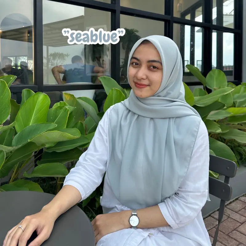 LINDAHIJAB - Jilbab Segi Empat Oval Datar Ukuran 130x130 Square Muslim 3