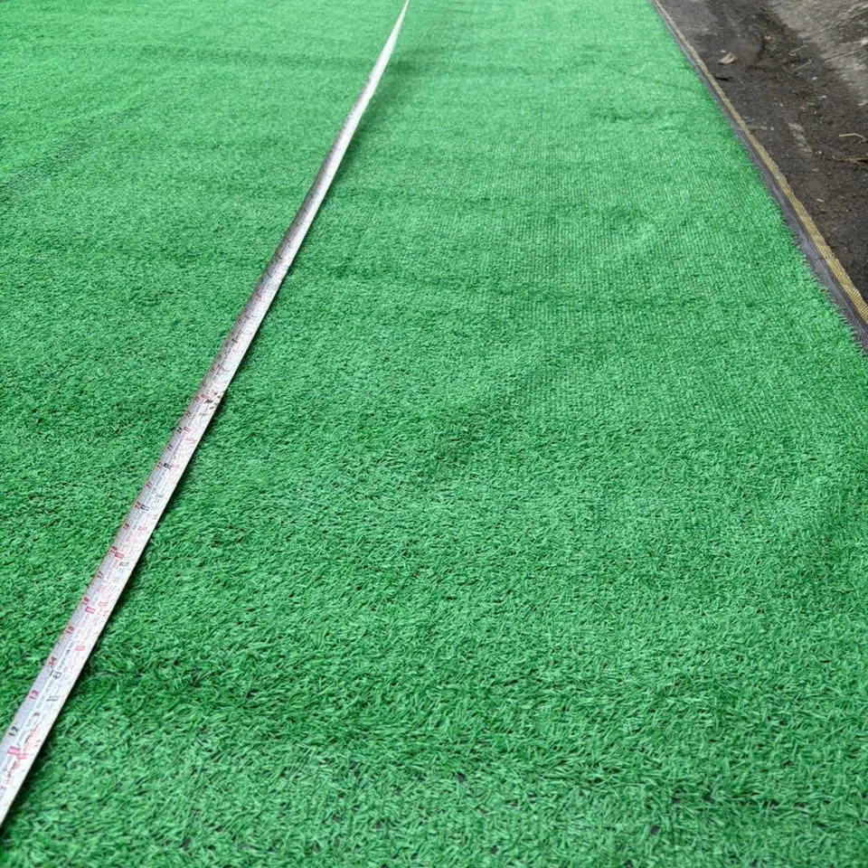 Combo 20m vuông thảm 1,5cm giá rẻ. Thảm cỏ mỏng. Tiết kiệm chi phí cho mọi người. Trang trí đón Tết, noen….lối đi tạm, sự kiện. Rẻ thì không nên yêu cầu về chất lượng. Cần hỗ trợ nhắn shop.