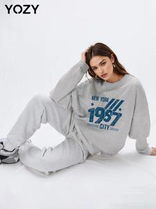 YOZY Women's 1967 New York City Print Crew Neck Sweatshirt, Casual Long Sleeve Pullover for Fall & Winter, Women's Clothes for Daily Wear