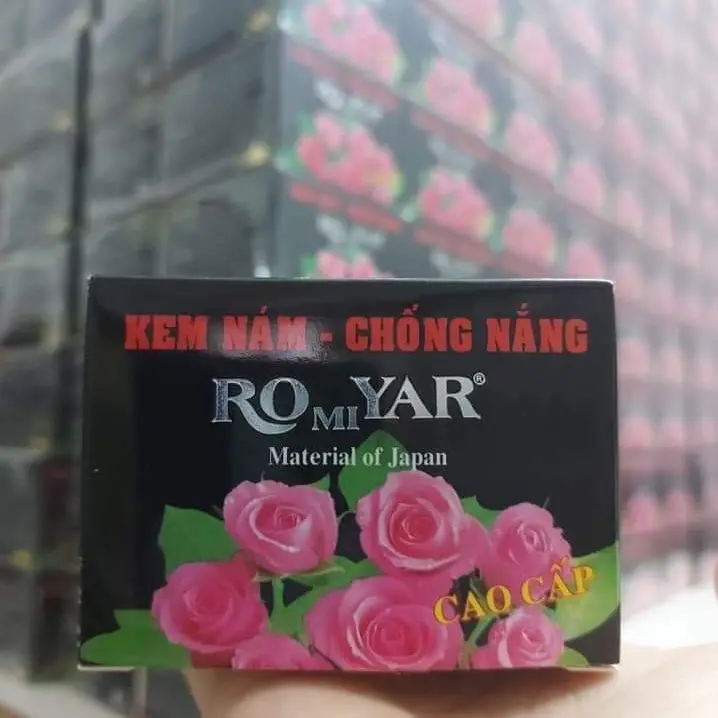 Kem nám chống nắng 15g ROMIYAR SPF 25 6