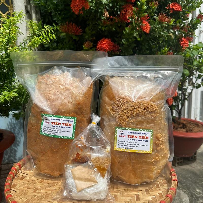 Combo 1 ký bánh tráng 500g muối nhuyễn tỏi cay cấp độ xì- ke cay + 500g bánh tráng trộn muối tôm nhuyễn siêu cay xì-ke tôm tỏi 1bich dầu tỏi ớt rim Snack