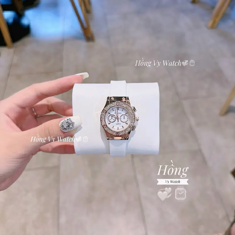 A8_Đồng Hồ Nữ Dây Cao Su Mềm _size28_Trắng 2