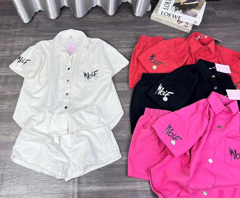 Product Introduction of Sét bộ kaki kèm quần Đùi lưng thun thời trang .Áo in hoạt hình thời trang nữ Ms 120 Kem Women Top Đen Trắng 6