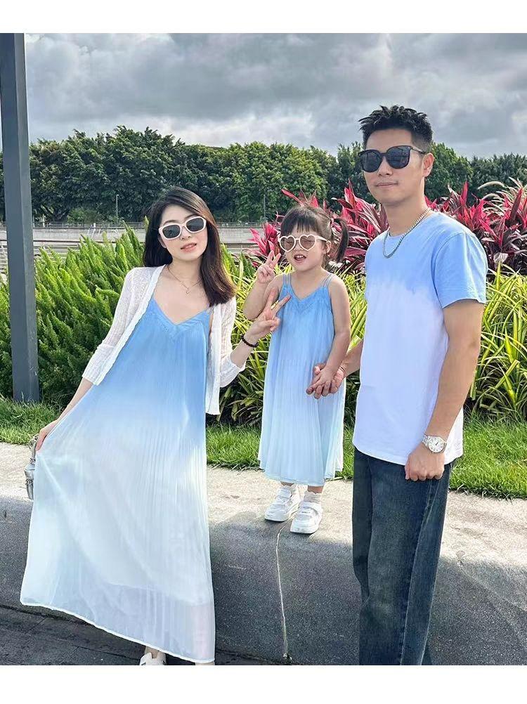 Product Introduction of Váy quần áo gia đình, Mẹ và con gái, Ba người, Phong cách phương Tây, Thích hợp cho kỳ nghỉ và bãi biển, Cỡ Trung Bình và lớn, cho cha mẹ-con, Bộ ba, Mùa hè, Hàng mới về năm 2024, Chủ đề gia đình 6