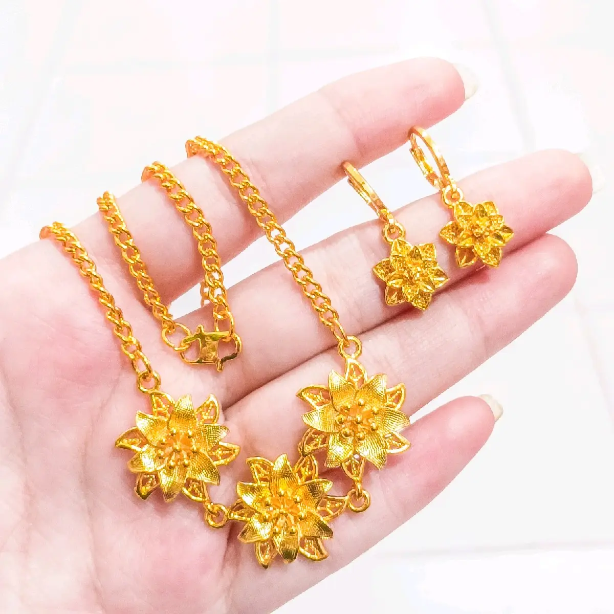 set kalung+anting bunga