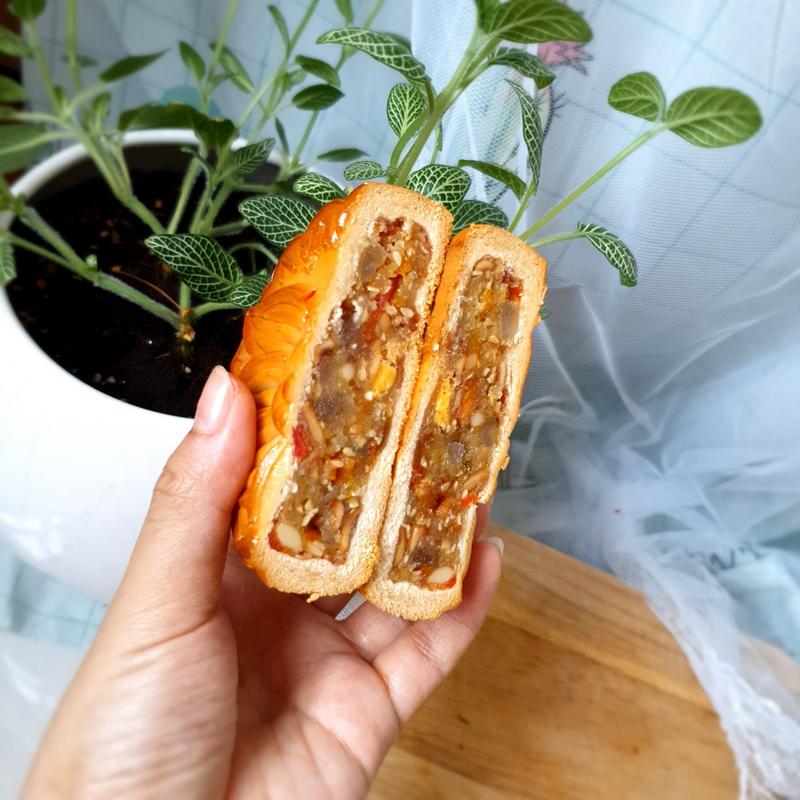 Combo 10 Bánh Trung thu Tân Xuân vị Thập cẩm/ Đậu Xanh 170g - 1/4 trứng Thức Ăn Food Cake 7