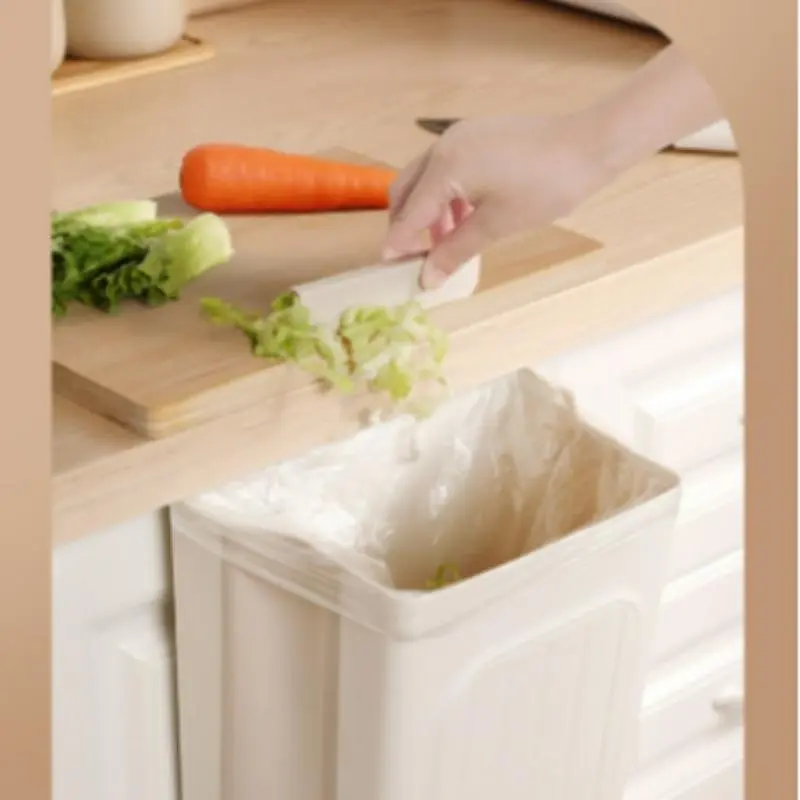 Random Color Foldable Kitchen Hanging Trash Bin, Cupboard Door Hanging Garbage Can, Household Waste Bin for Home Organizing Use 3