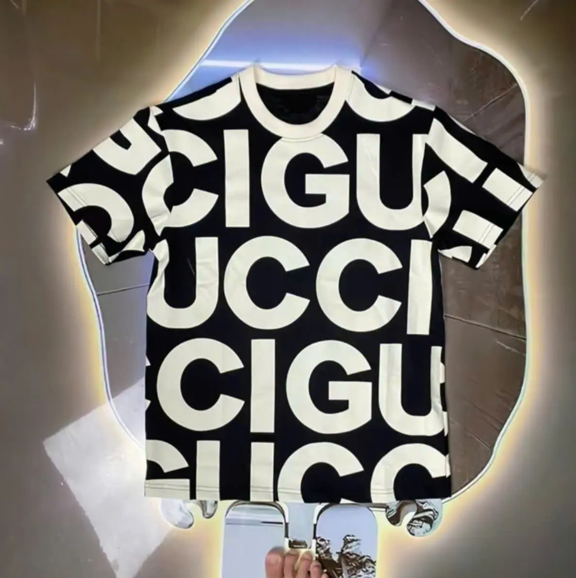 Áo Thun Nam Nữ GU Full Họa Tiết Độc Đáo Sắc Nét - Unisex, Menswear