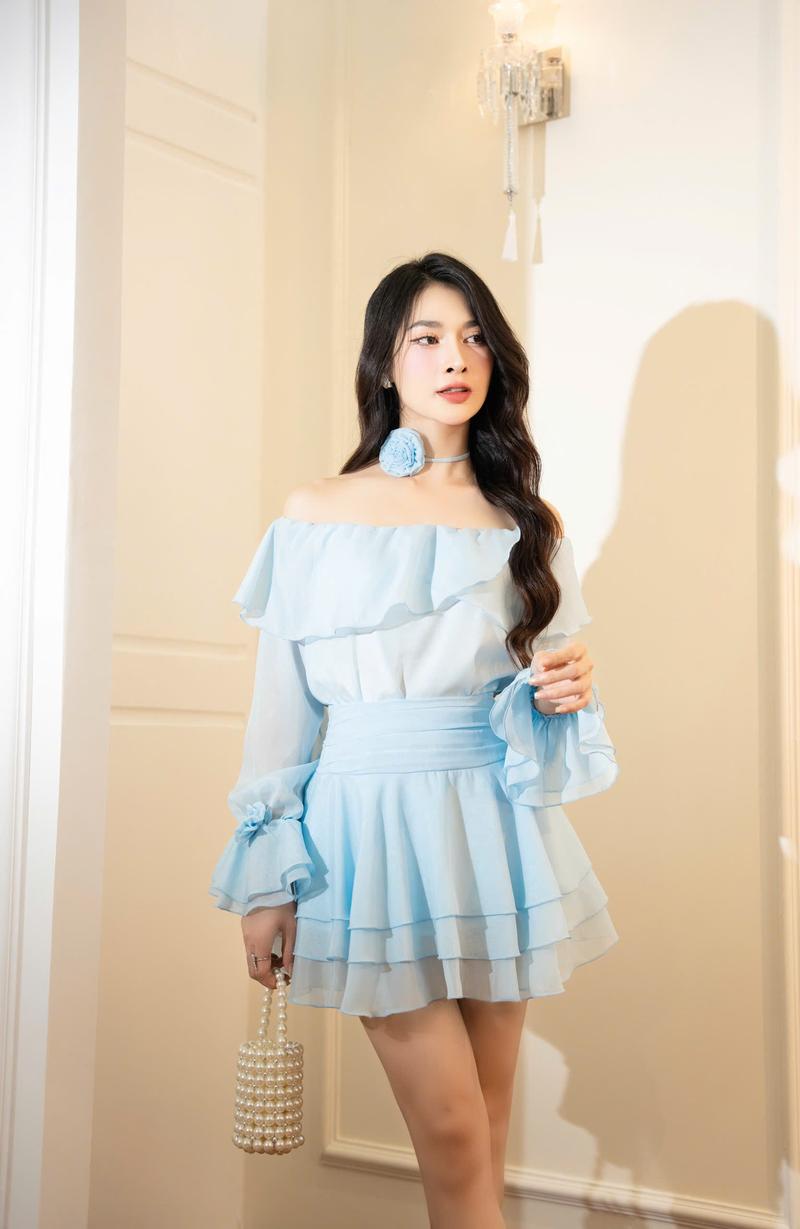 Product Introduction of Váy Dự Tiệc Trễ Vai Tay Đính Hoa Phối Chân Váy Xòe 3 Tầng Cira Boutique D0939 - Voan Tơ - Size S/M/L - Be/Xanh/Đen - Nữ - Dress, Women Tre váy  tiệc 45