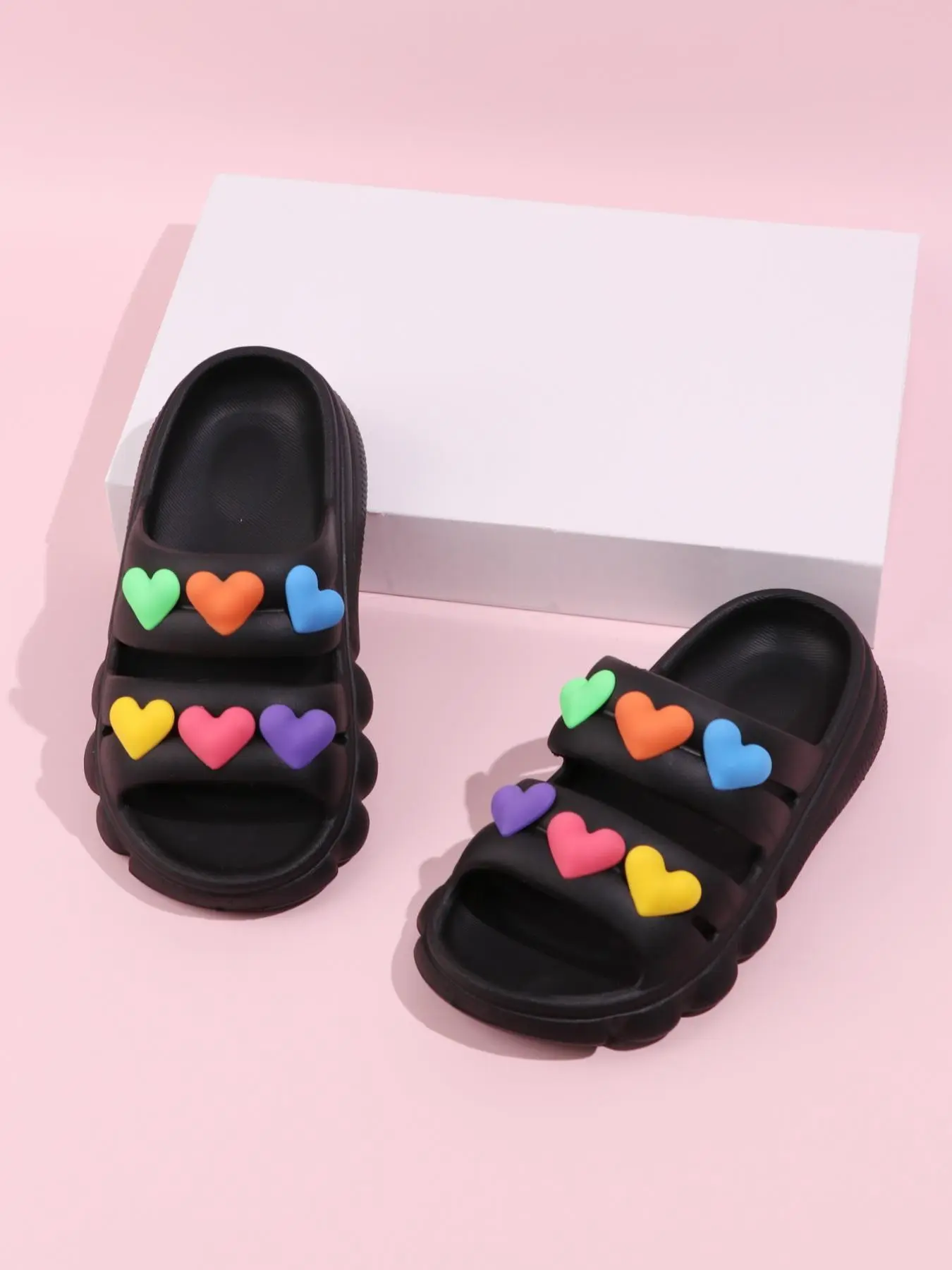 Fashion Heart Design Slippers for Kids Summer 2024, Casual Comfortable Platform Slippers for Beach, Simple House Shoes for Indoor and Outdoor
