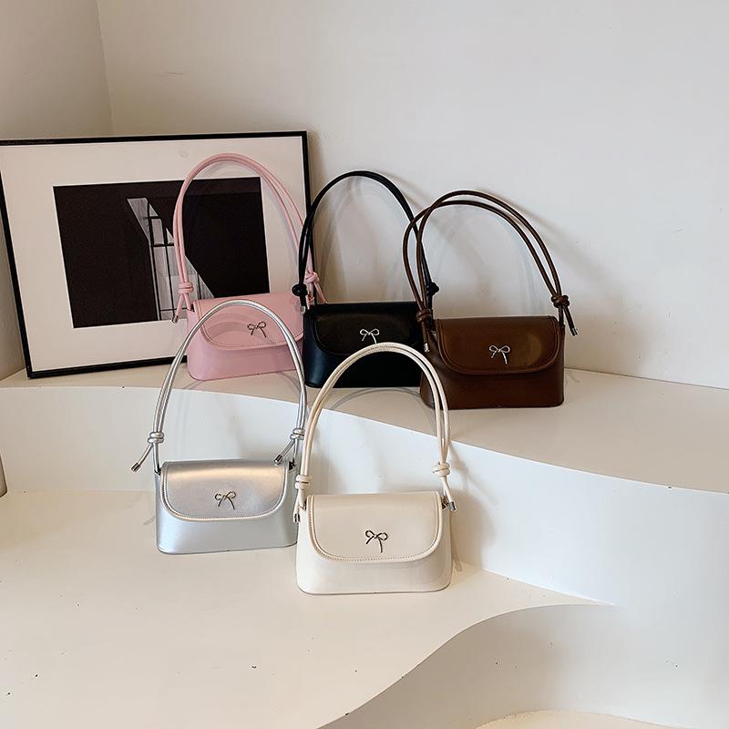 Túi Nhỏ Chất Lượng Cao Dành Cho Nữ Hàng Mới Về Mùa Hè 2024 Túi Messenger Cá Tính Thời Trang Túi Đeo Vai Và Dây Đeo Vai Đơn Giản Túi Vuông Nhỏ