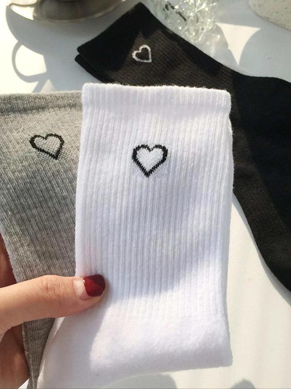 Women's 3 Pairs Heart Print Crew Socks, Casual Moisture Wicking Mid Calf Socks, Soft Comfy Breathable Hosiery for All Seasons Daily Wear 1