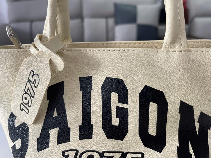 Product Introduction of Túi quai xách thanh lịch nhỏ sài gòn 1975 nam nữ tiện lợi [RẺ VÔ ĐỊCH] Bag 7