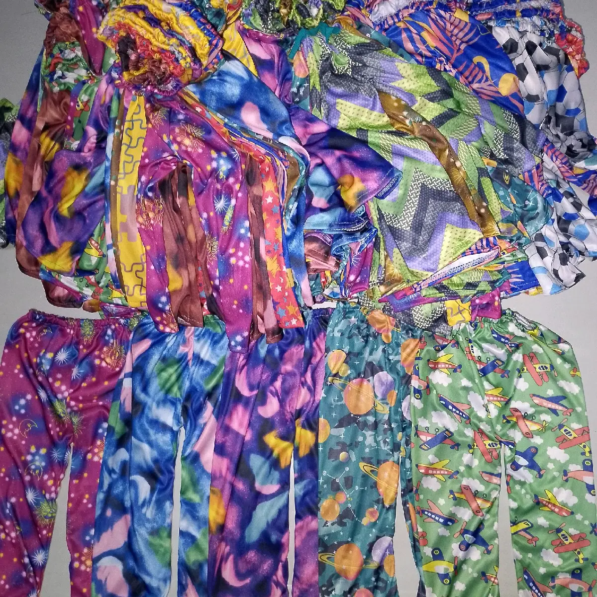 10pcs kids bargain  pajama Quiana/cotton    fabric 1-3 yo random print & color only
