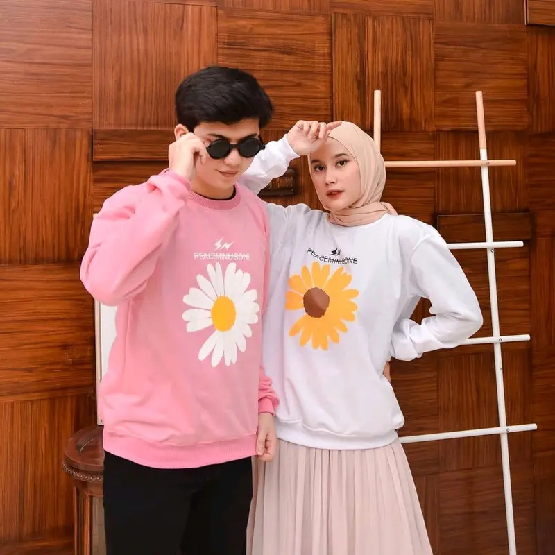 ONE DAISY SWEATER 1
