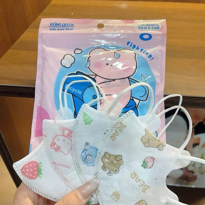 (Combo 100 cái) Khẩu Trang 5D bé 3 Dày Dặn Lớp Lọc Mịn 2.5PM bảo vệ sức khoẻ cho bé 1