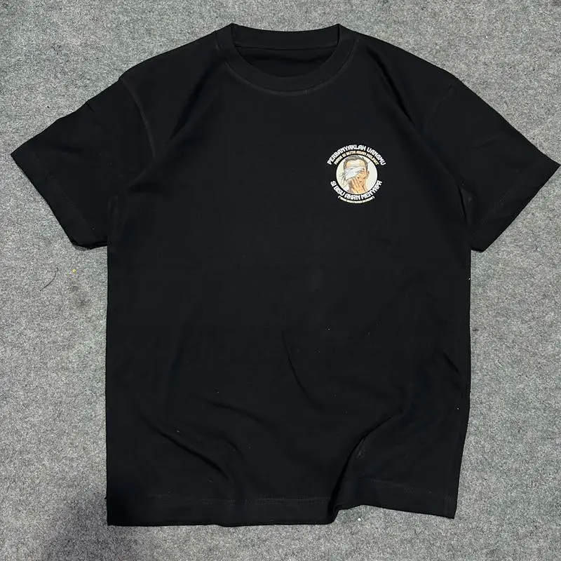 Kaus Sumber Pabrik Pria dan Wanita Kaus Pakaian Tren Fashion Jalanan Gaya Yang Sama Kaus Katun Lengan Pendek Kaus Kualitas Tinggi Empat Musim Kaos kaos  yang cuci kering ‍️‍️‍️‍️hitam t-shirt  skena 1