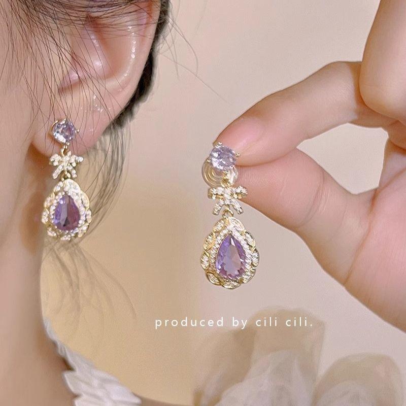Product Introduction of Bông Tai Kẹp, Cili, Bông Tai Lãng Mạn Cao Cấp Kiểu Pháp Thanh Lịch, Giá Cả Phải Chăng, Sang Trọng, Thích Hợp Cho Bé Gái, Bông Tai Thoát Hiểm Công Chúa Chồn, Màu Tím Mơ Mộng, Năm 2025, Bán Chạy, Độc Đáo 0