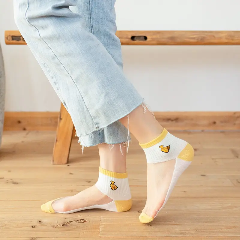 IOS 894 Kaos Kaki Transparan Wanita Import Motif Pisang Fashion Socks COD 3