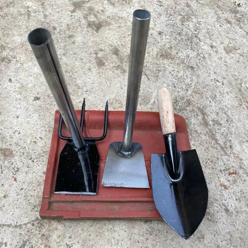 Satu Set Peralatan Berkebun 3 pcs Garuk Cangkul Mini Gagang Pipa Dan sekop Taman Lancip - Alat Pembersih rumput 2