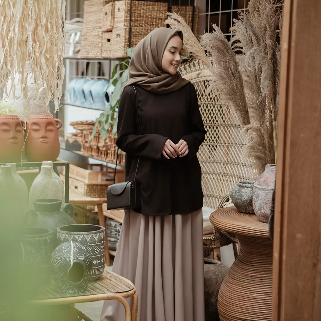 Adani by Aska Label - Kaos polos wanita Muslim lengan panjang warna hitam, biru navy, abu muda, hijau dark green, abu misty, abu gelap