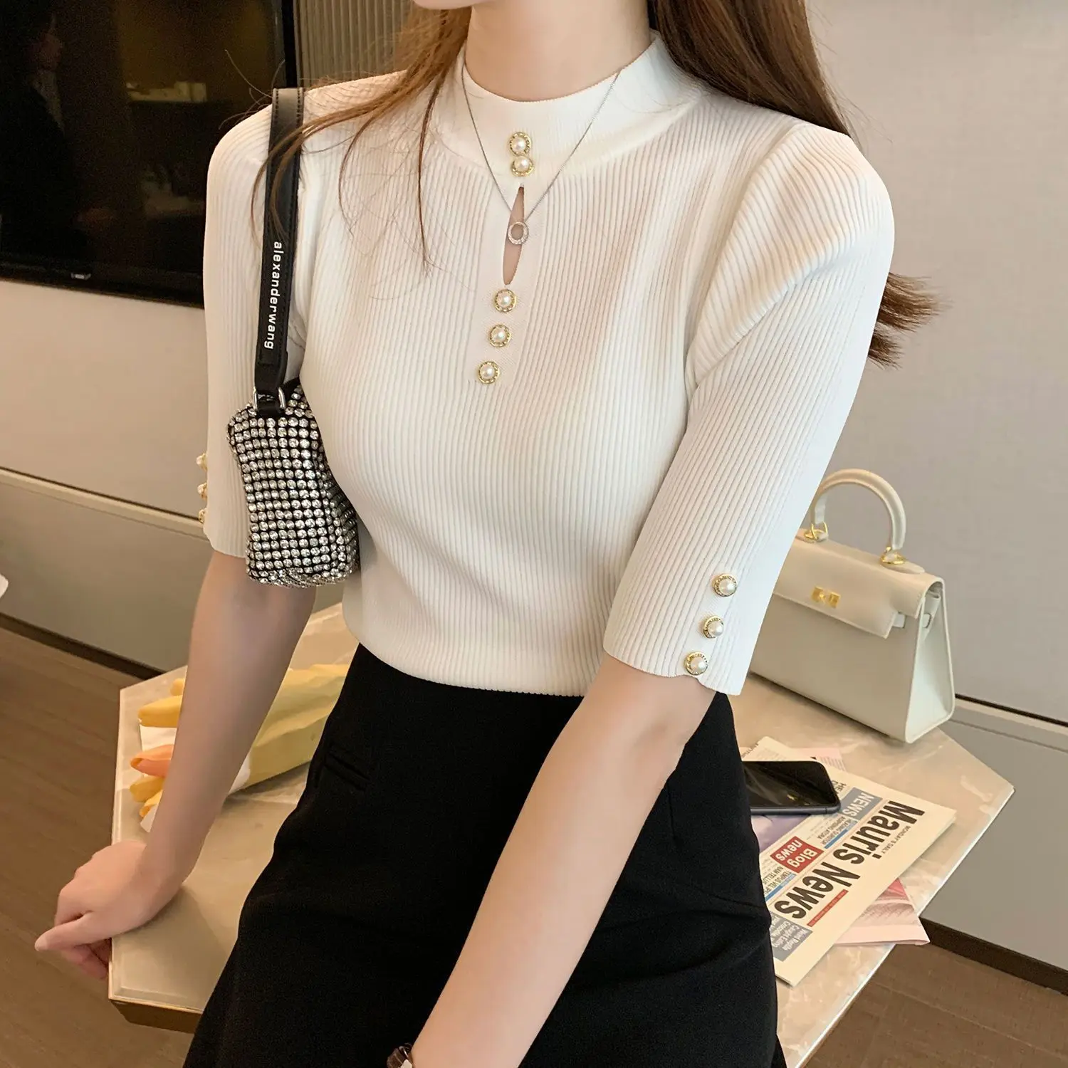 Áo Thun Ngắn Tay Dệt Kim, Thanh Lịch, Dành Cho Nữ, Thương Hiệu Thời Trang Mới Mùa Hè 2024, Màu Trơn Cổ Lửng Dệt Kim, Mỏng Vừa Vặn, Áo Lớp Nền Áo, Áo