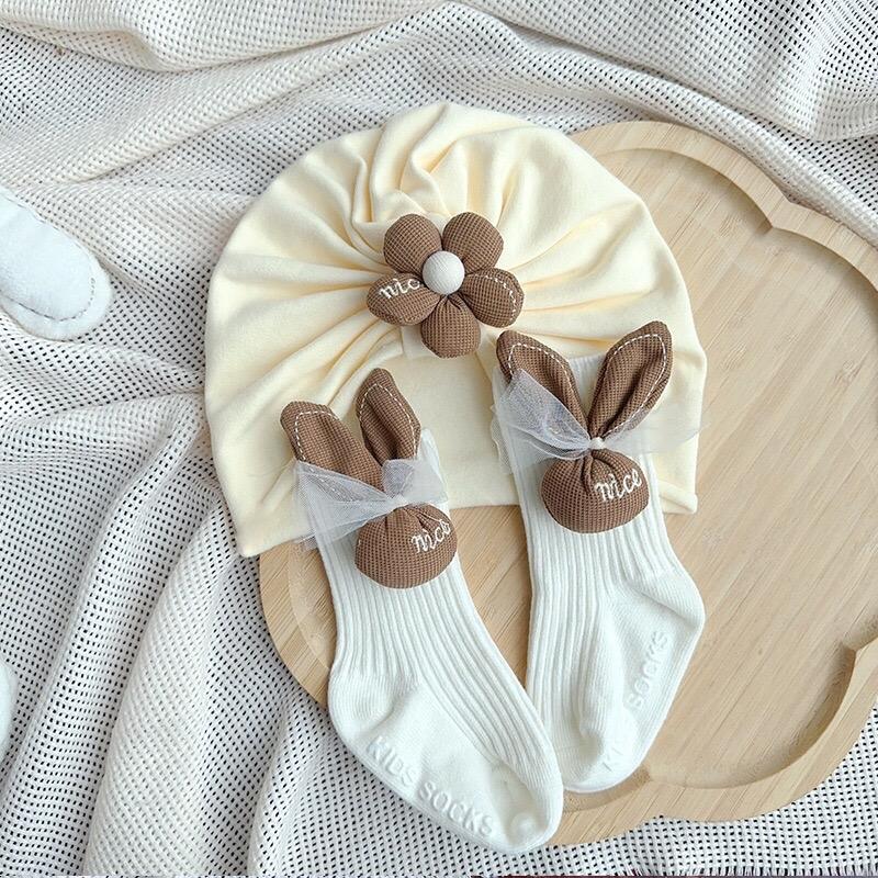 Set mũ kèm tất dài hình thỏ xinh xắn cho bé gái từ 4-10kg Cotton Vải Cotton 4