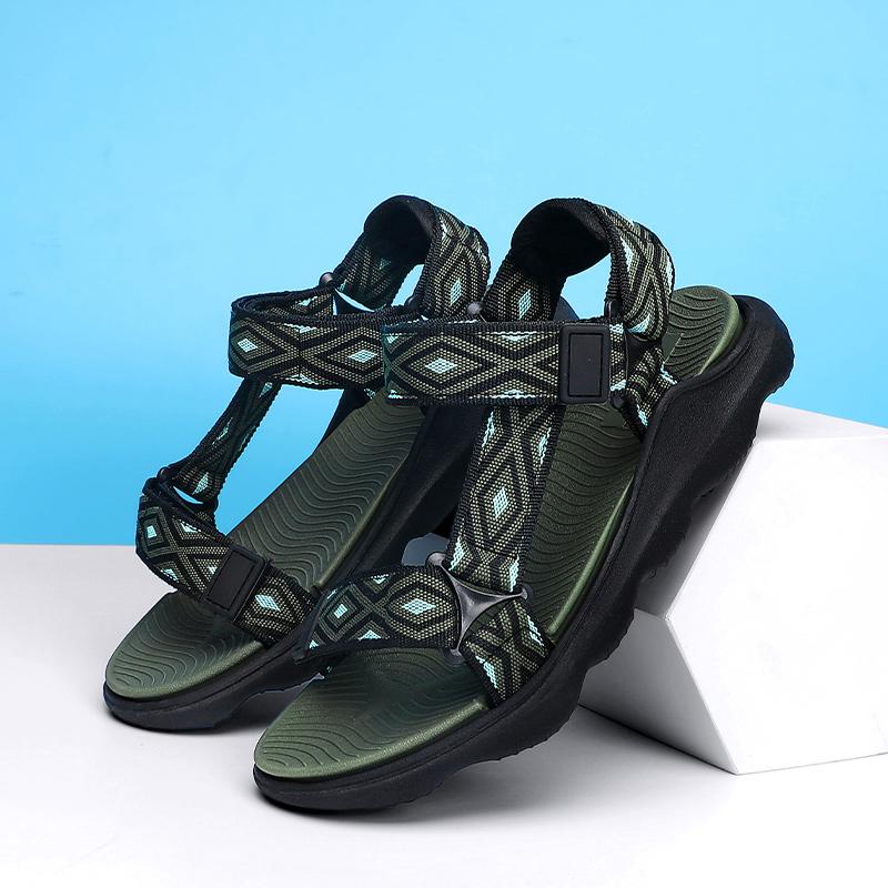 Product Introduction of 2024 Children's Sandals Summer New Girls' Sports Beach Sandals Children's Non-Slip Medium and Big Children Boys' Soft Bottom Student School Shoes 7