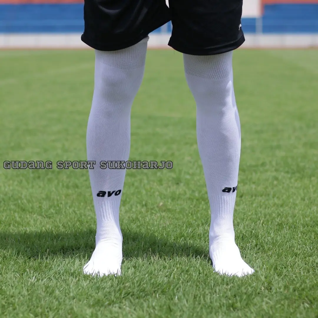 Kaos Kaki Bola Futsal Avo R8 Original Panjang Se Lutut Anti Slip