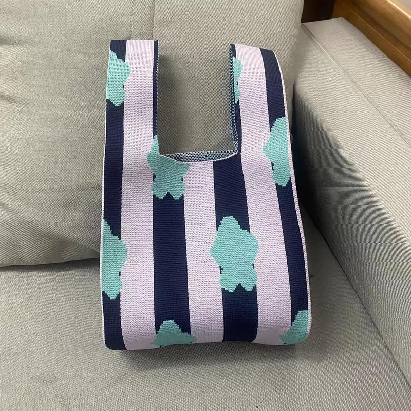 Product Introduction of Ins Internet Celebrity Handbag for Women Knitted Bucket Bag Korean and Japanese Style Versatile Handheld Casual Tote Bag Lunch Bag 2