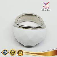 Gambar Cincin Titanium Batu Giok Oval Cutting - VeE Cincin Wanita Pria - 6 dari Vee Jewelry Store Kota Bekasi 4 Tokopedia