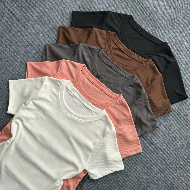 Product Introduction of Áo Thun Bigsize Nữ Tay Ngắn Cổ Tròn Tay Ngắn Chất Tăm Mềm Mịn Trơn Form Basic  - G244 Top Women 22
