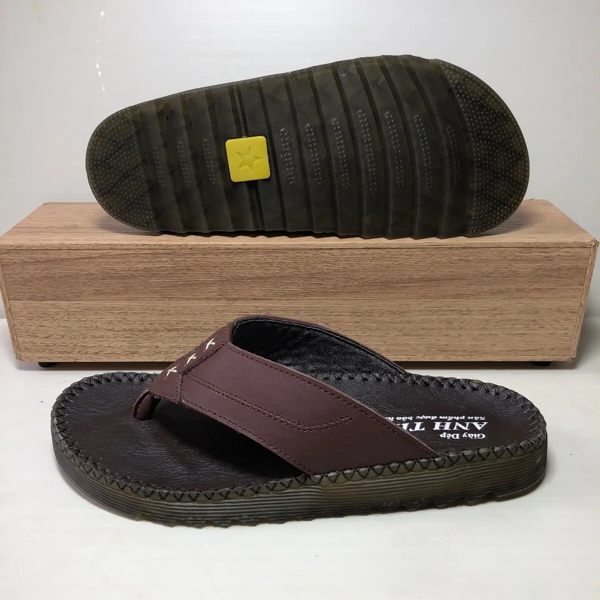 Dép da nam quai xỏ ngón, đế DR chống trơn trượt may viền chắc chắn, 100% da bò, 2 màu(nâu,đen), mac KD3