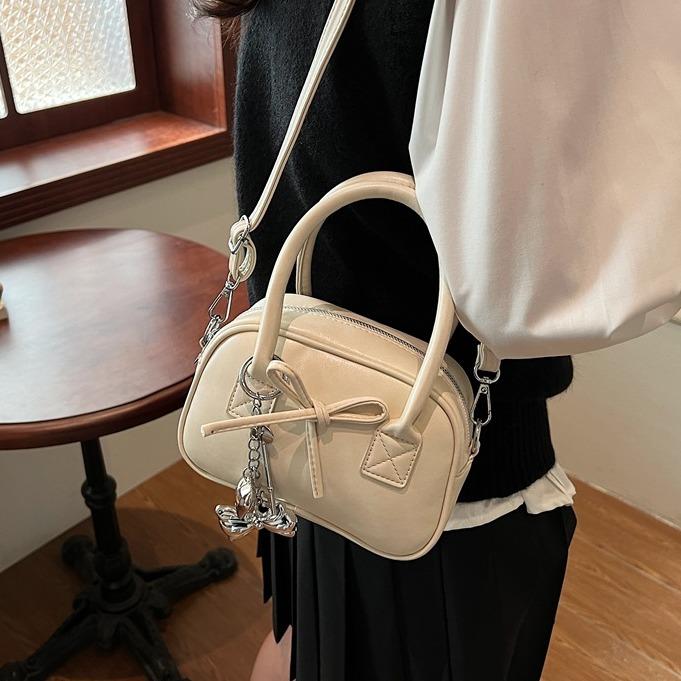 Túi xách nữ cầm tay đeo chéo phối charm kim loại xinh 4