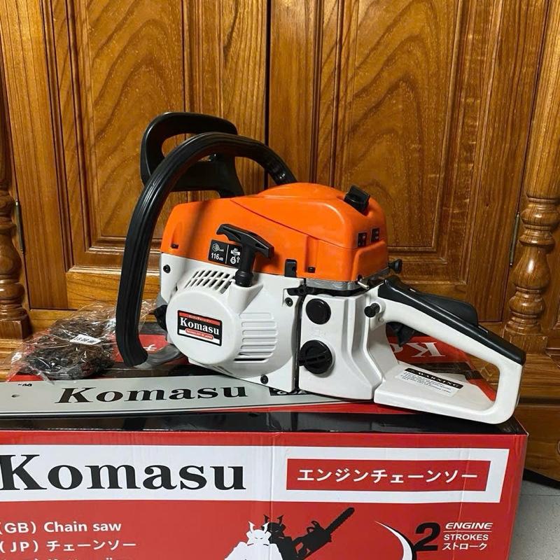 Máy cưa xích chạy xăng KOMASSU - chuyên dụng cưa cây và thanh gỗ