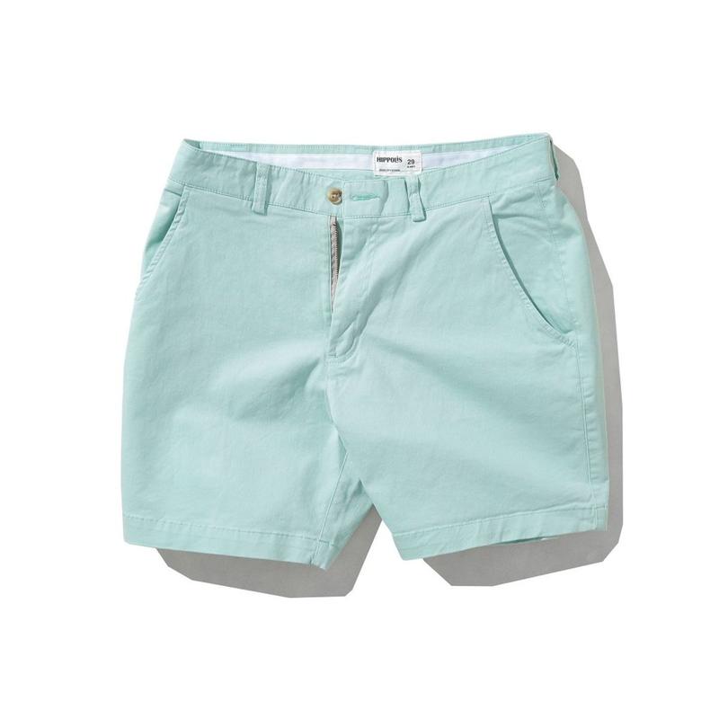 Product Introduction of Quần Short kaki nam phom ngắn màu nâu cơ bản, chất kaki thun co giãn nhẹ, mềm mịn 32