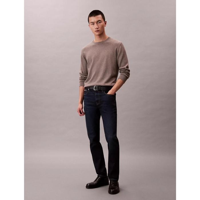 Gambar Calvin Klein - SLIM TAPER DEEP RAVINE JEAN - DARK BLUE DENIM, 30 dari Calvin.Klein Kab. Karawang Tokopedia