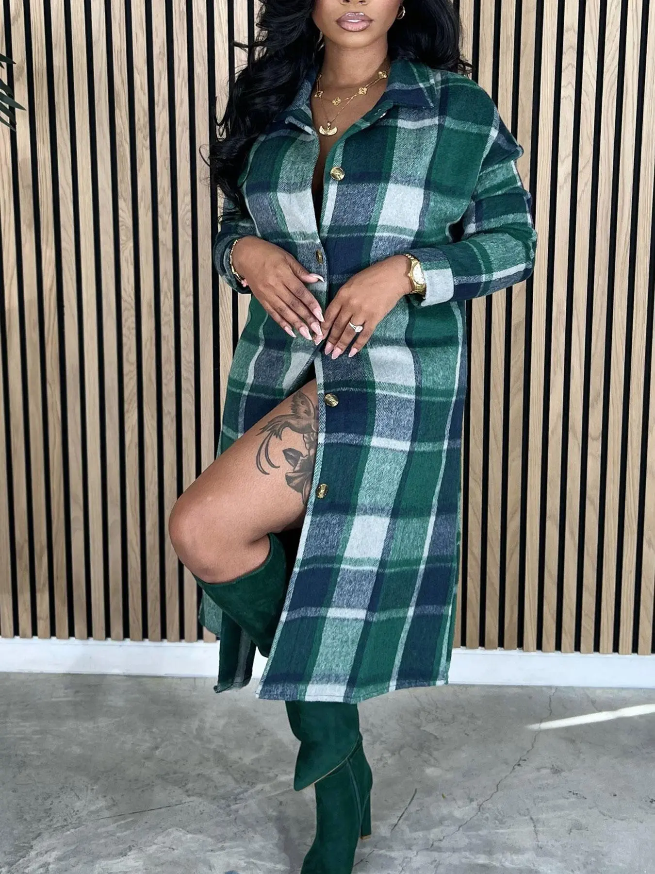 Women's Plaid Print Button Front Drop Shoulder Coat, Casual Long Sleeve Collared Outerwear for Fall & Winter, Ladies Clothes for Daily Wear