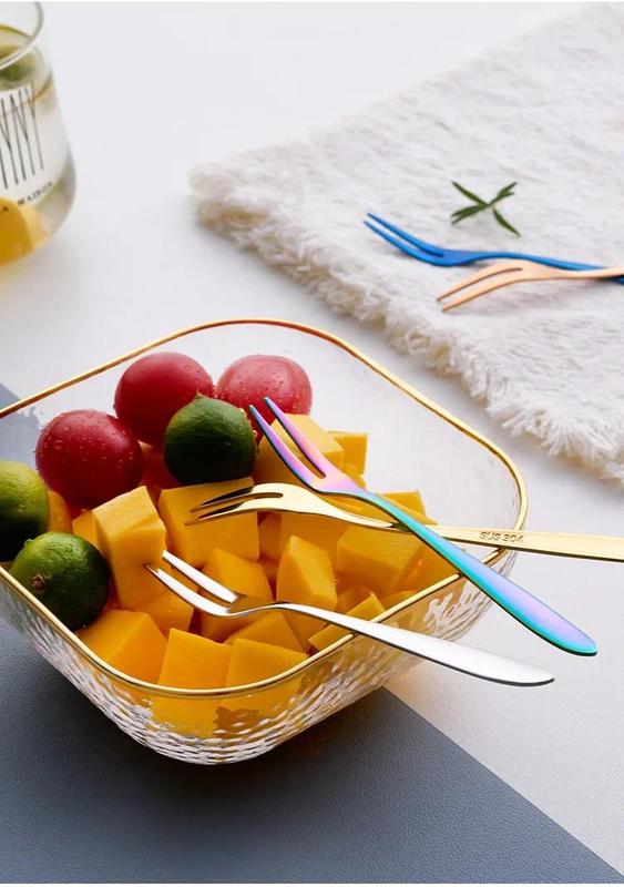 Product Introduction of Stainless Steel Fruit Fork Household Golden Fruit Western Dessert 6