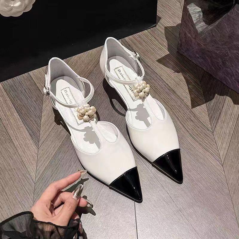 Product Introduction of Giày Mary Jane, Dễ Phối Đồ Nữ, Hàng Mới Về 2024, Mũi Nhọn khoét lỗ, Đế Xuồng, Thiết Kế Colorblock, Kiểu Cắt Thấp, Giày Cao Gót 33