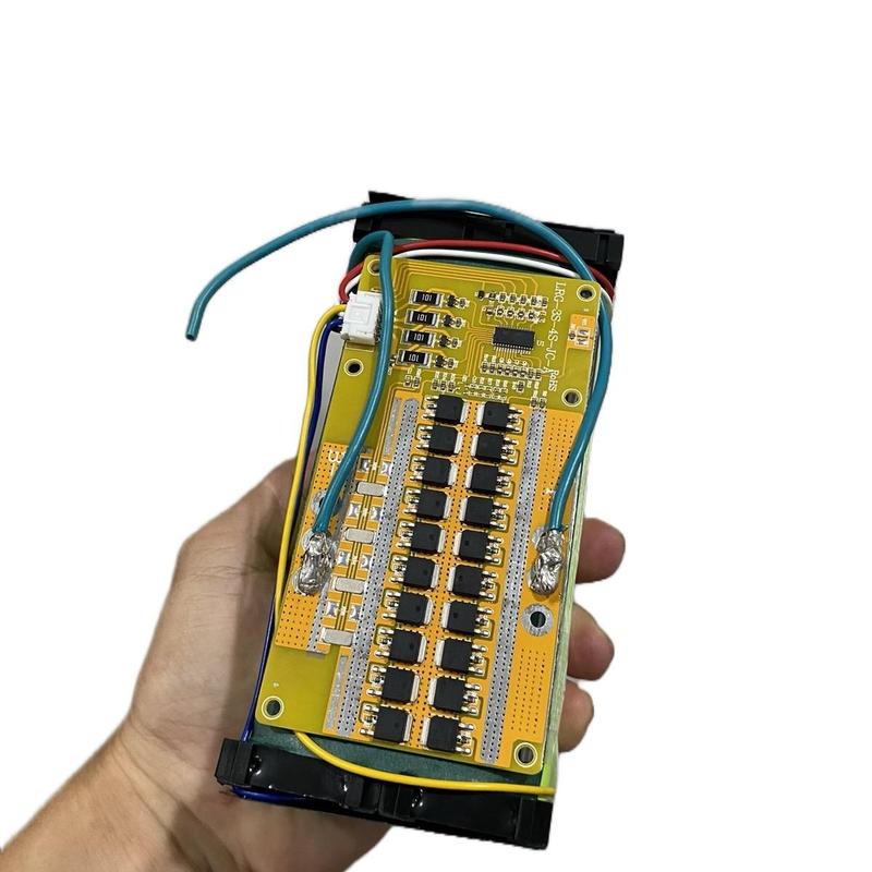 Khối Pin32140 12V/15Ah Gôm 4 Cell Pin 32140 4s 3.2V kèm mạch sạc xả chung 100A