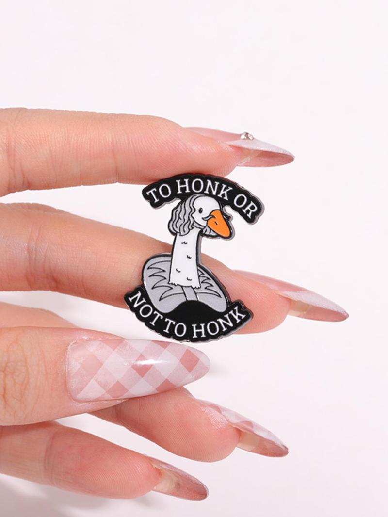 Product Introduction of Cute Goose Design Brooch, Fashion Alloy Badge for Daily Clothing Decor, Trendy All-match & Exquisite Brooch for Birthday Gift 7