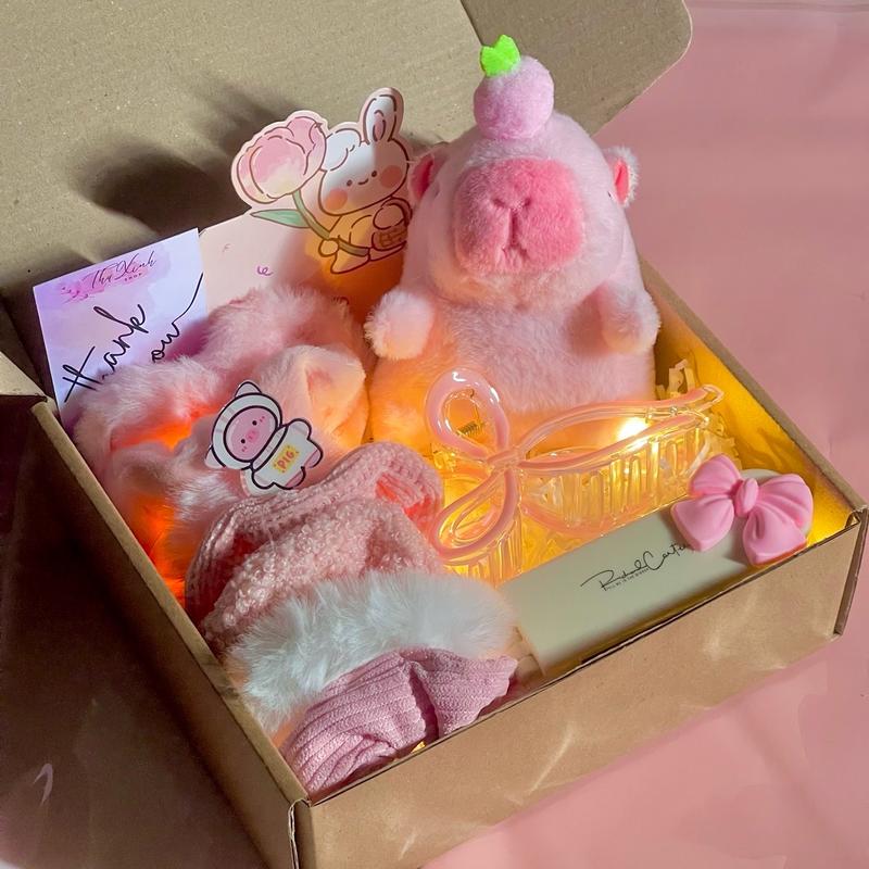 [GIFT BOX 18] Hộp quà tặng gấu bông capybara, phụ kiện scrunchies... cho bạn nữ ngày sinh nhật, Valentine.. tone hồng, trắng be