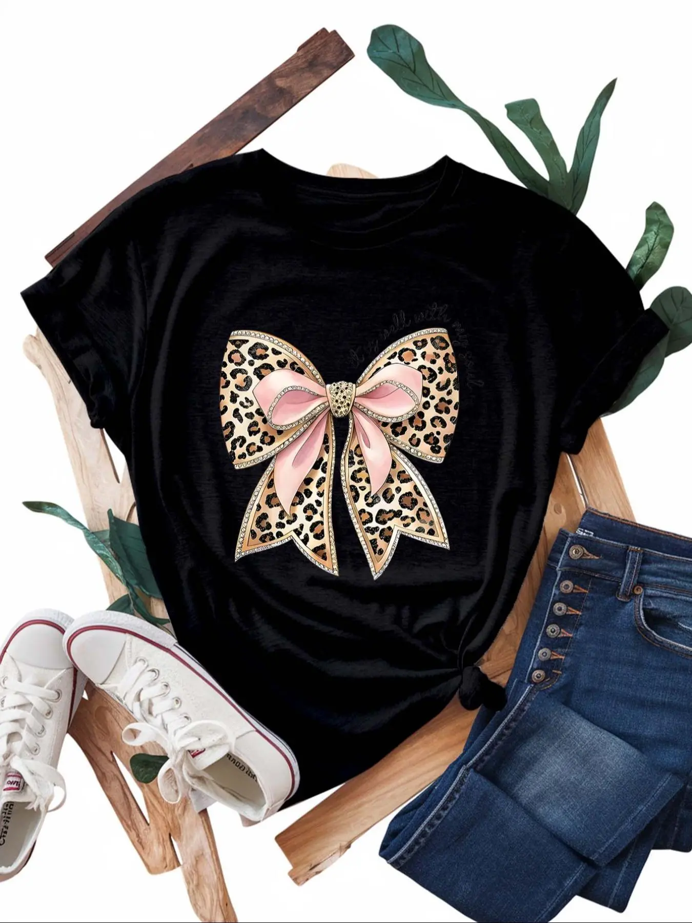 【Plus Size】 Bow Print Round Neck Tee, Fashion Casual Crew Neck Short Sleeve T-shirt for Daily Outdoor Wear, Women Plus Clothing for All Seasons, Top