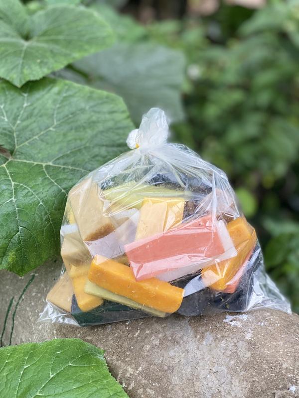 Combo Vụn Xà Bông Thập Cẩm 1Kg Tặng Hai Túi Lưới Tạo Bọt Dưỡng Body Dưỡng Da Body