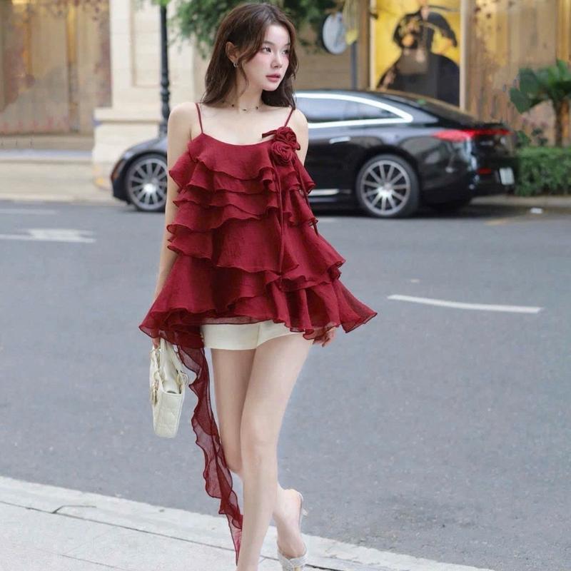 Áo Hai Dây Nhiều Tầng Tơ Óng Form Rộng Rũ, Kèm Charm Hoa, Áo Hai Dây Cho Nữ Màu Đỏ, Xanh Đen 3