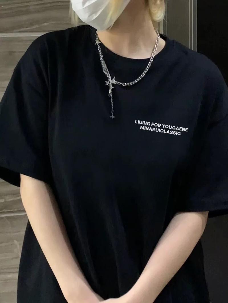 Product Introduction of Áo Thun Form Rộng Cổ Tròn Tay Ngắn in Hình Nơ Chất Liệu Cotton Mềm Mịn Co Dãn 2 chiều Top Women 5