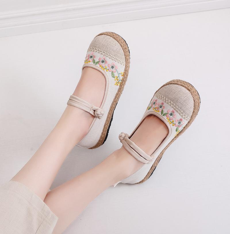 Product Introduction of 2025 Summer New Beijing Traditional Embroidered Shoes Women's Embroidered Linen Cloth Shoes Ethnic Style Shallow Mouth Embroidered Shoes 6