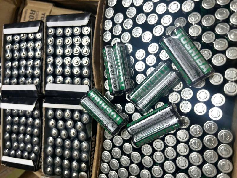 1 cặp Pin nhỏ AAA Pin nhỏ AAA 1