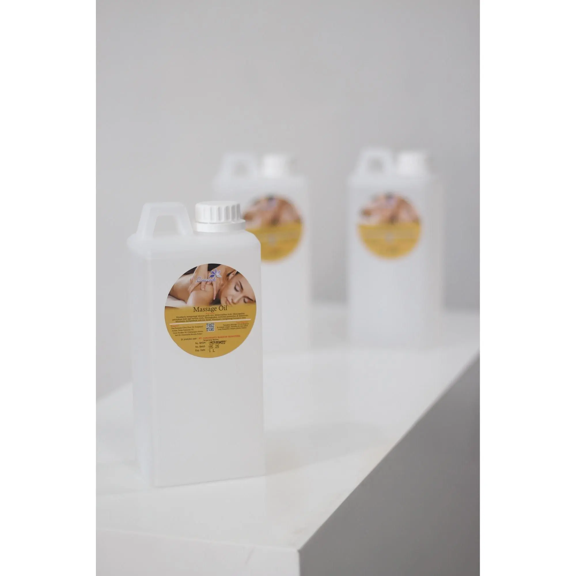 MASSAGE OIL LARASSANTI 1L - MINYAK PIJAT - MASSAGE OIL - OLIVE OIL - SPA OIL - LARASSANTI MASSAGE OIL - MINYAK PIJET - BODY OIL